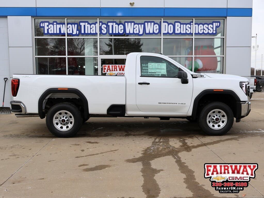 2025 GMC Sierra 2500HD Pro Regular Cab LB 4WD