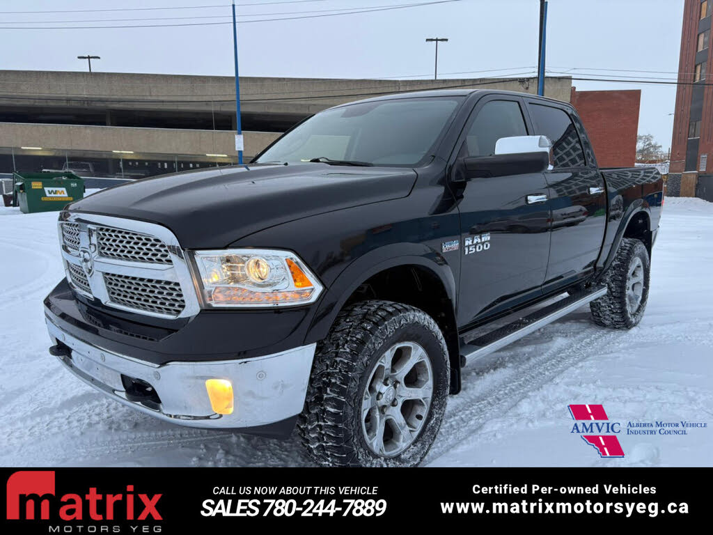 RAM 1500 Laramie Crew Cab 4WD 2015