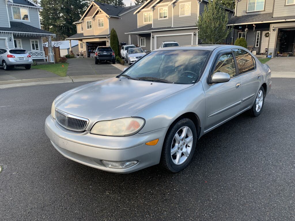 2000 INFINITI I30 FWD