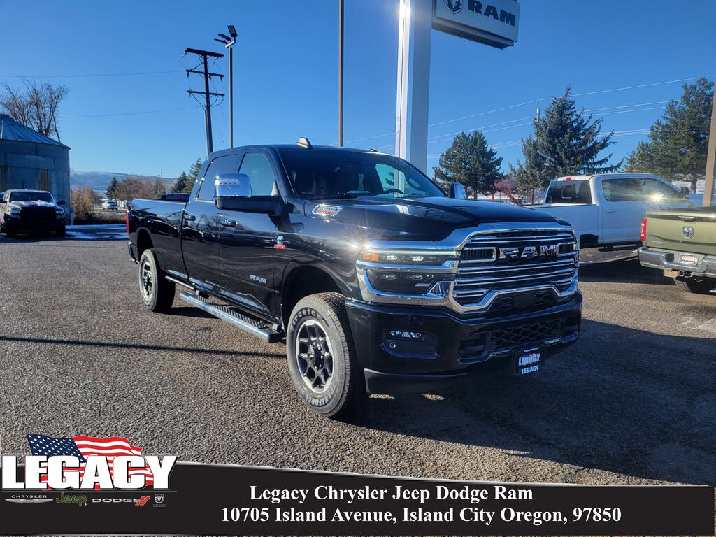 2026 RAM 3500 Laramie Crew Cab LB 4WD