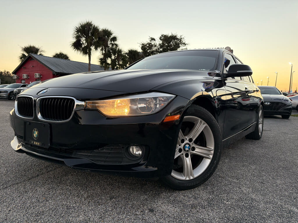 2015 BMW 3 Series 320i Sedan RWD
