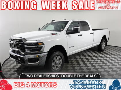 2025 RAM 3500 Big Horn Crew Cab LB 4WD