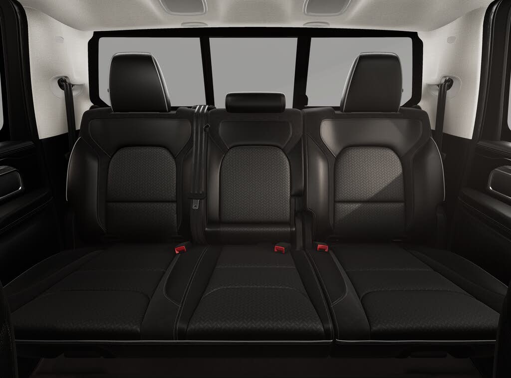 2026 RAM 1500 Laramie Crew Cab 4WD