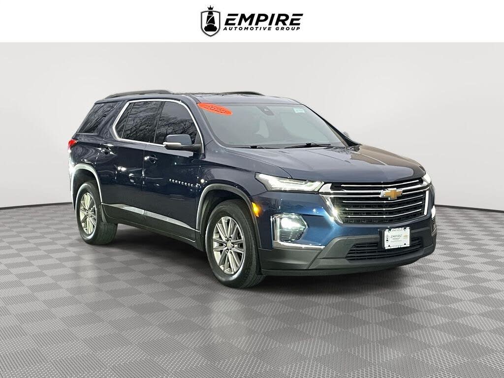 2023 Chevrolet Traverse LT Cloth AWD