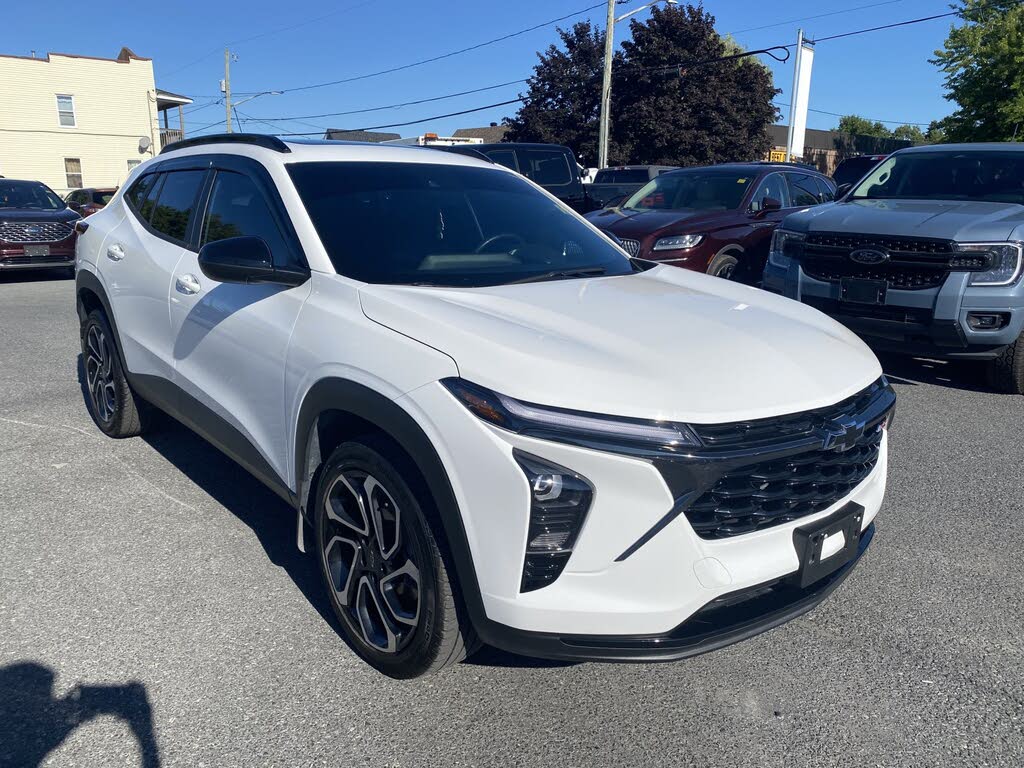 2024 Chevrolet Trax RS with 2RS FWD