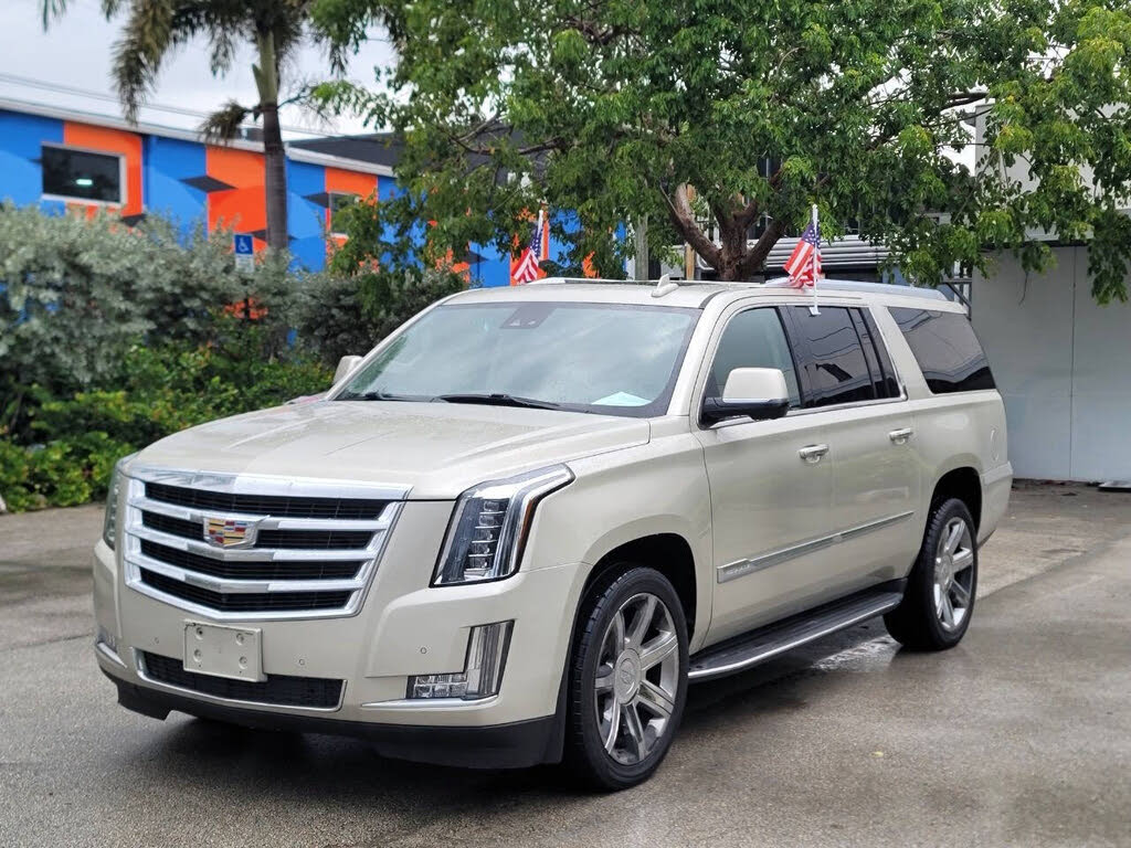 2016 Cadillac Escalade ESV Luxury 4WD