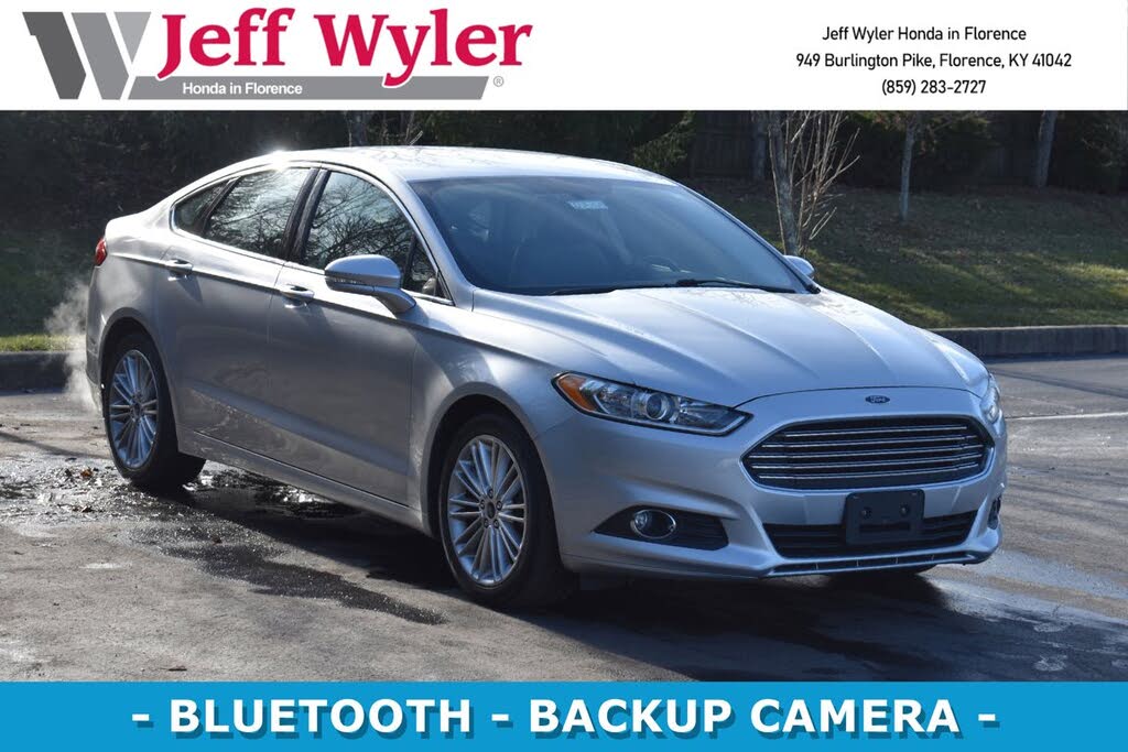 2016 Ford Fusion SE