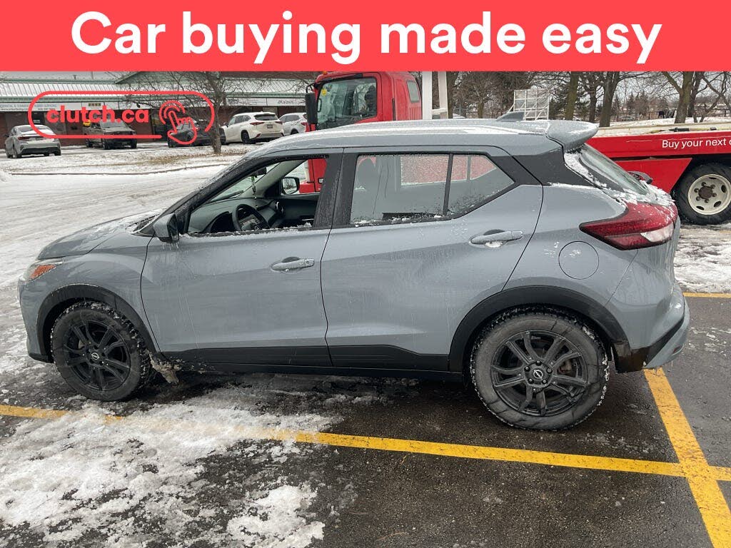 2022 Nissan Kicks SV FWD
