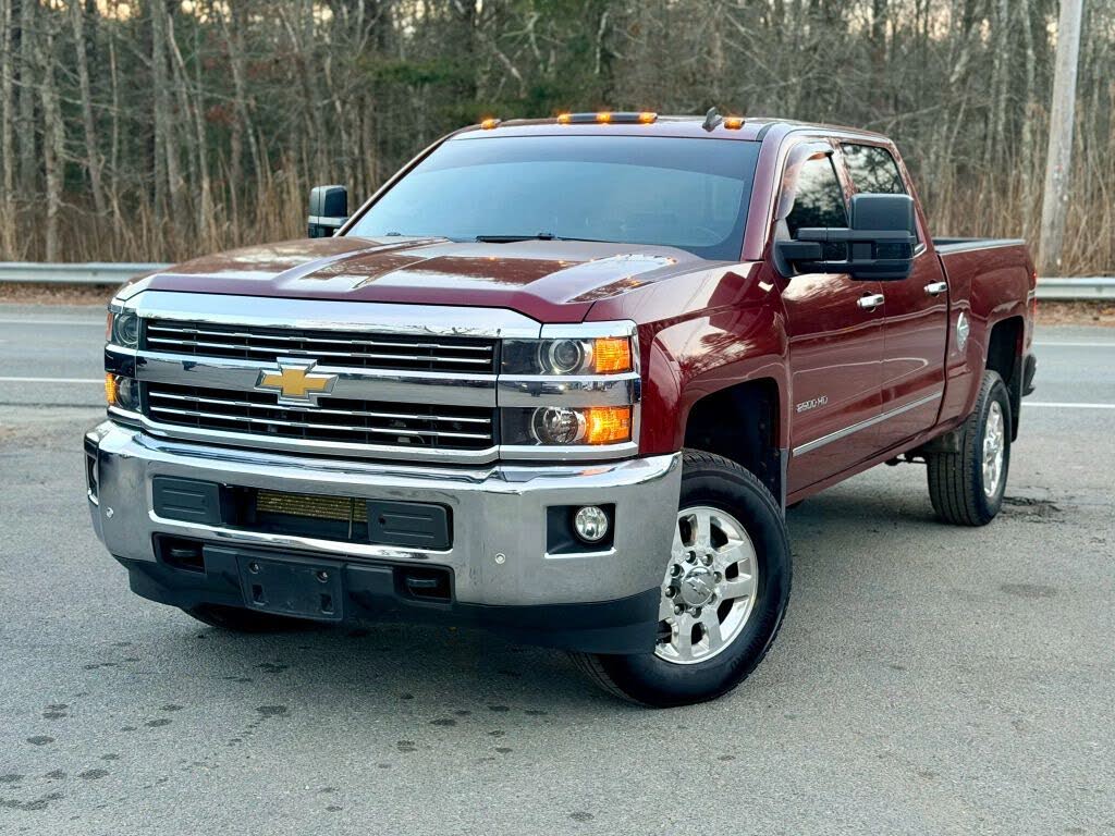 2015 Chevrolet Silverado 2500HD LTZ Crew Cab 4WD