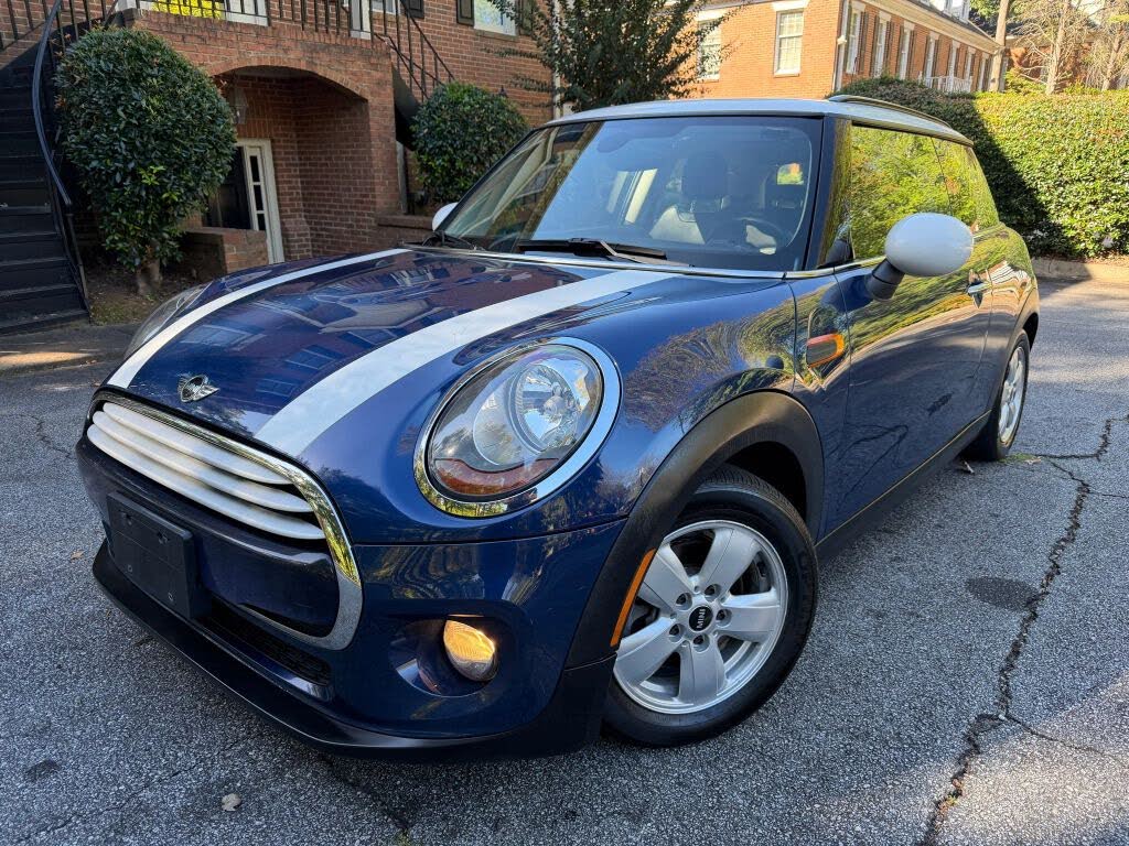 2015 MINI Cooper 2-Door Hatchback FWD