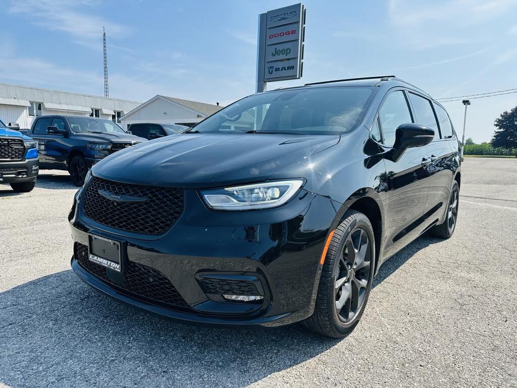 Chrysler Pacifica Limited AWD 2022