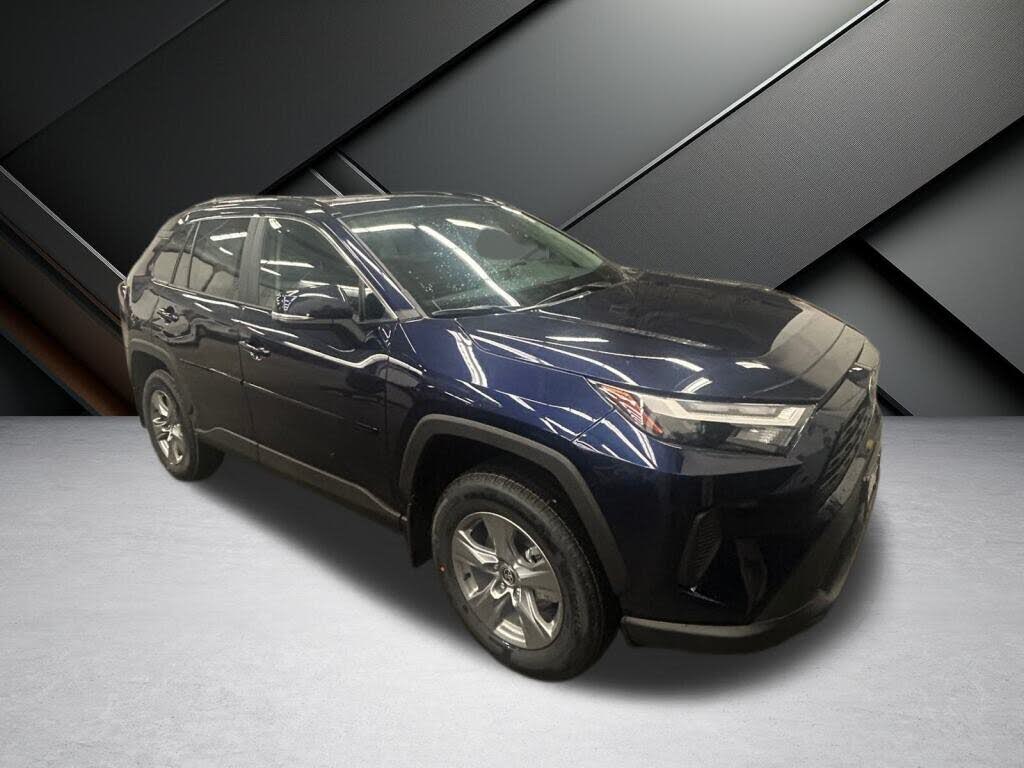 2025 Toyota RAV4 XLE AWD