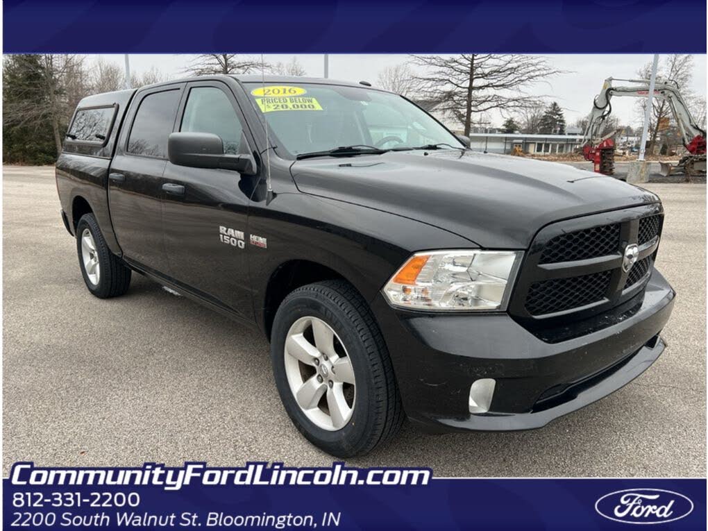 2016 RAM 1500 Express Crew Cab 4WD