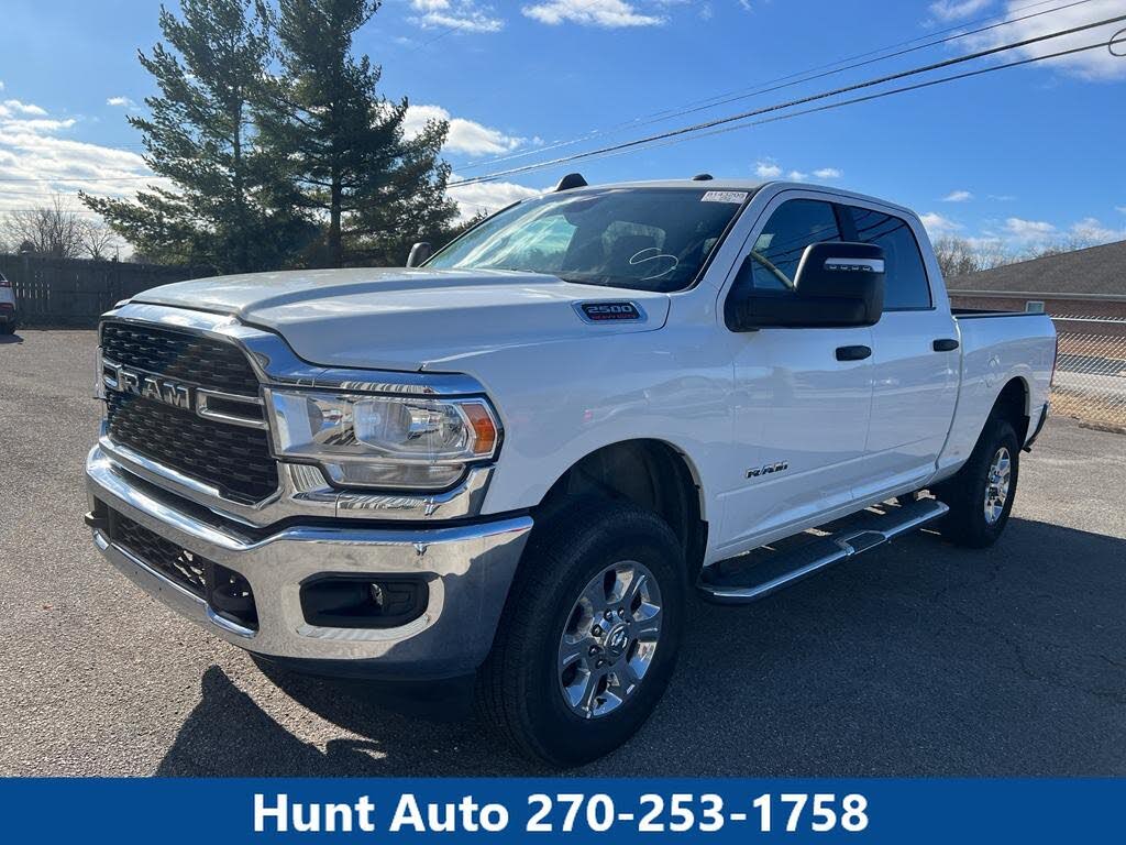 2024 RAM 2500 Big Horn Crew Cab 4WD