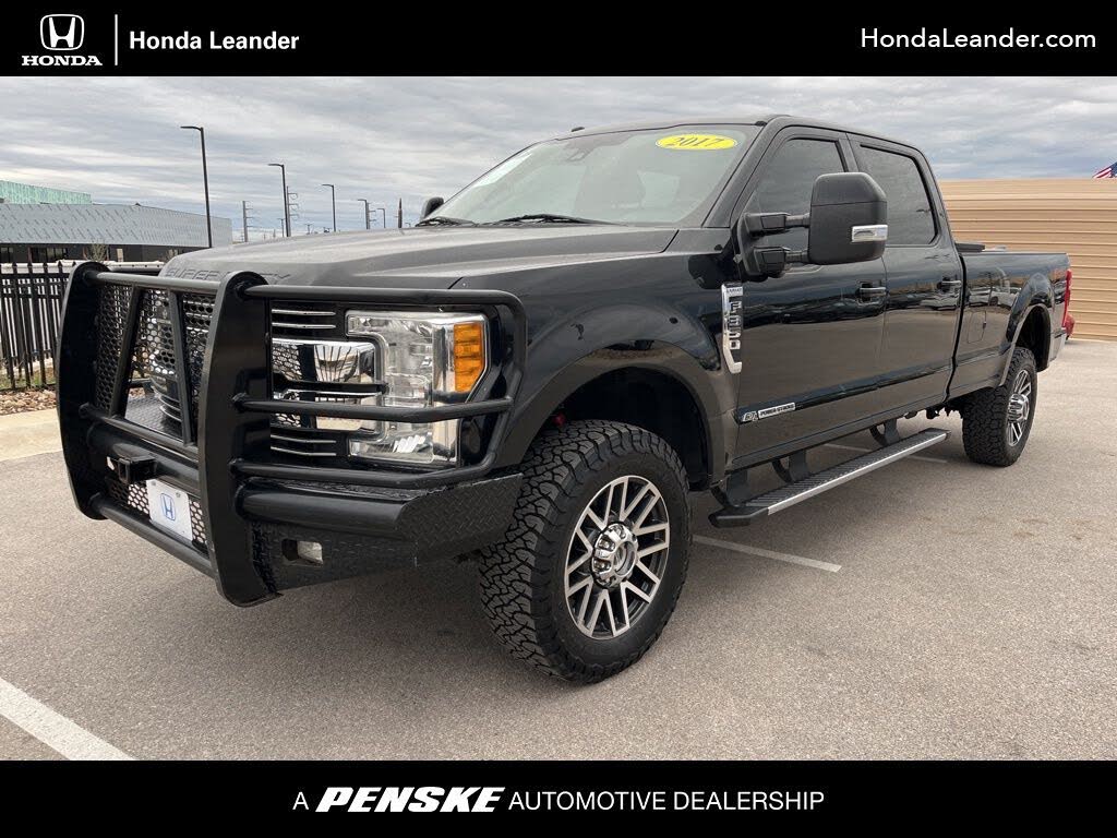 2017 Ford F-350 Super Duty Lariat Crew Cab 4WD