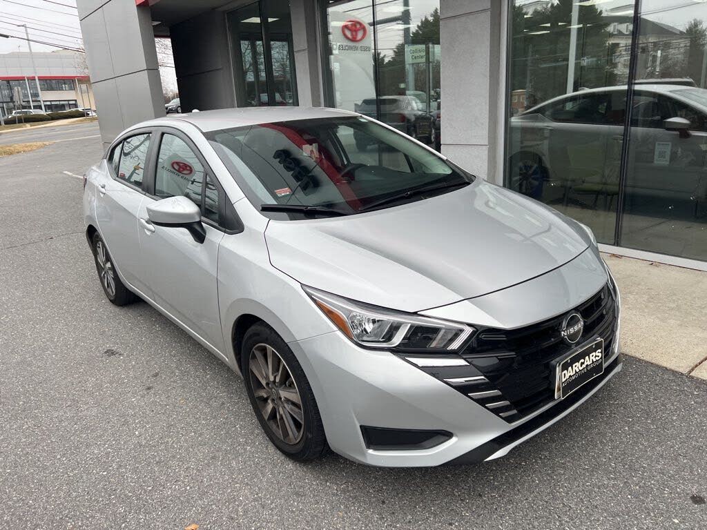 2023 Nissan Versa SV FWD