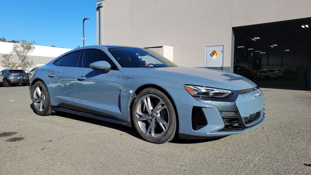 2024 Audi e-tron GT quattro Premium Plus AWD