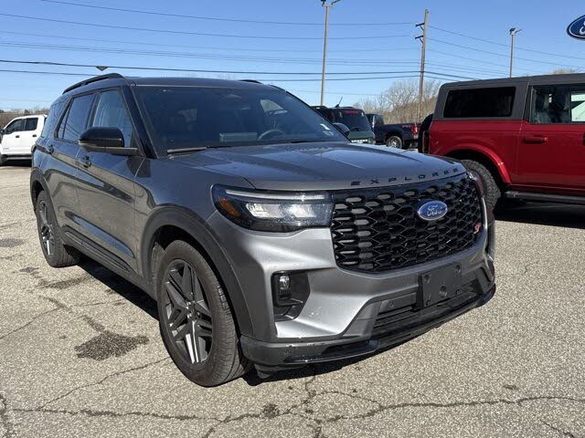 2025 Ford Explorer ST AWD