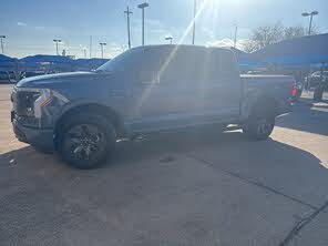 Ford F-150 Lightning Lariat SuperCrew AWD
