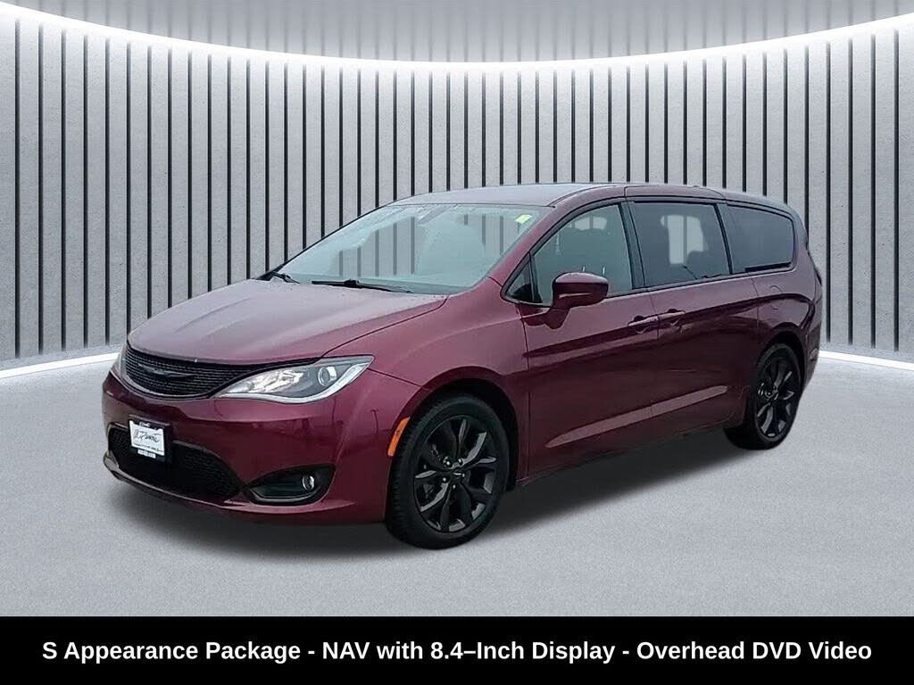 2018 Chrysler Pacifica Touring Plus FWD