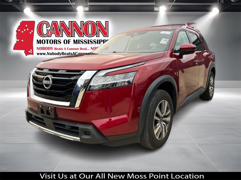 2023 Nissan Pathfinder SL 4WD