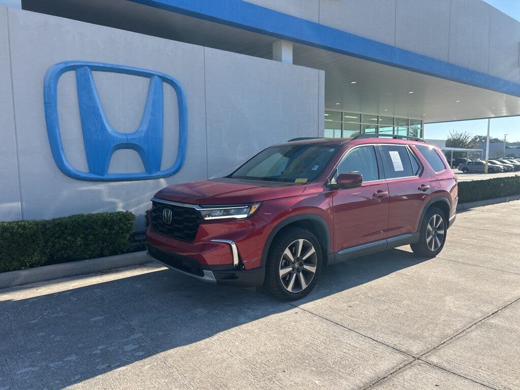 2024 Honda Pilot Touring FWD