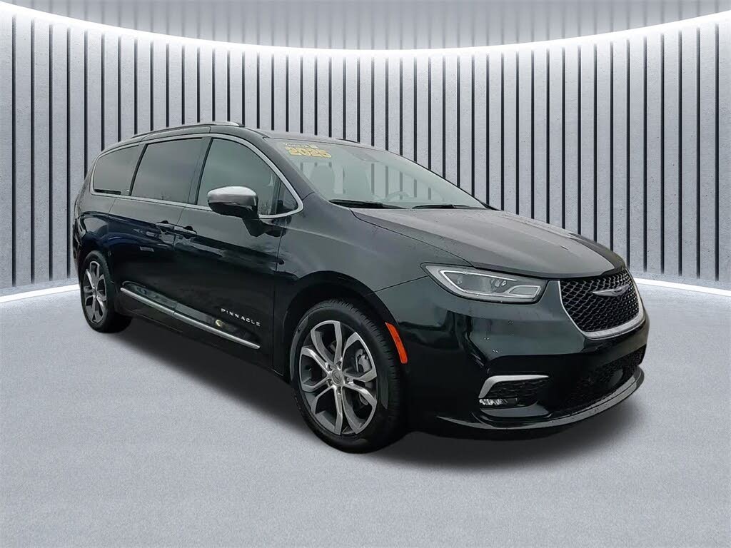 2025 Chrysler Pacifica Pinnacle AWD