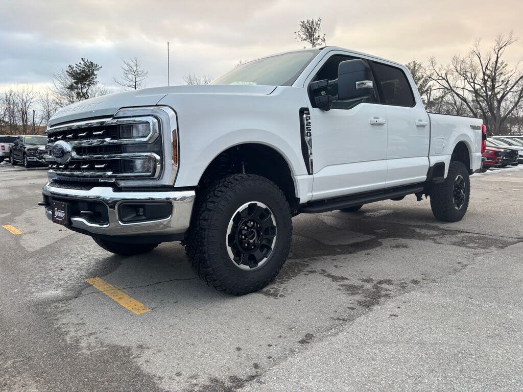 2026 Ford F-250 Super Duty XLT Crew Cab 4WD