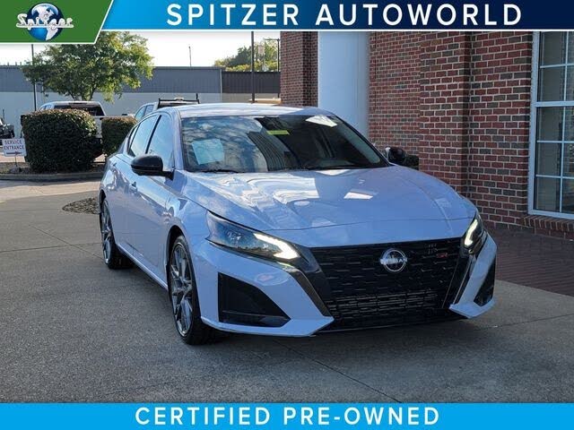 2023 Nissan Altima 2.0 SR FWD