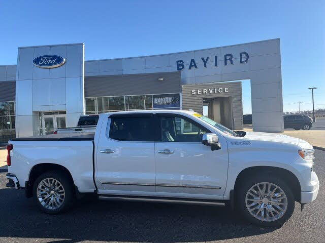 2024 Chevrolet Silverado 1500 High Country Crew Cab 4WD