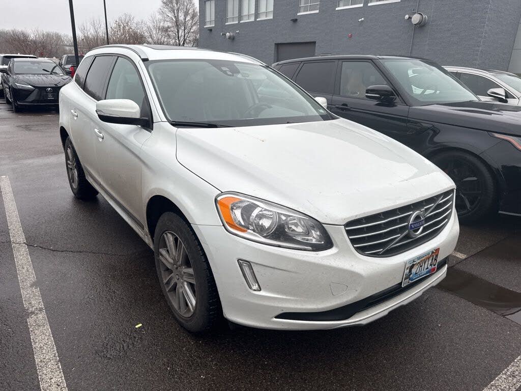 2017 Volvo XC60 T5 Inscription FWD