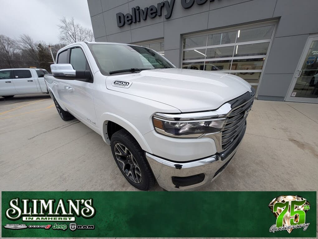 2026 RAM 1500 Laramie Crew Cab 4WD