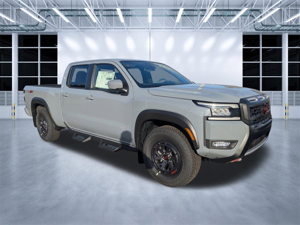 2026 Nissan Frontier PRO-4X Crew Cab LB 4WD