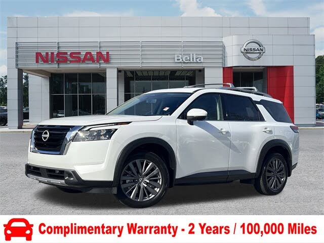 2025 Nissan Pathfinder SL FWD