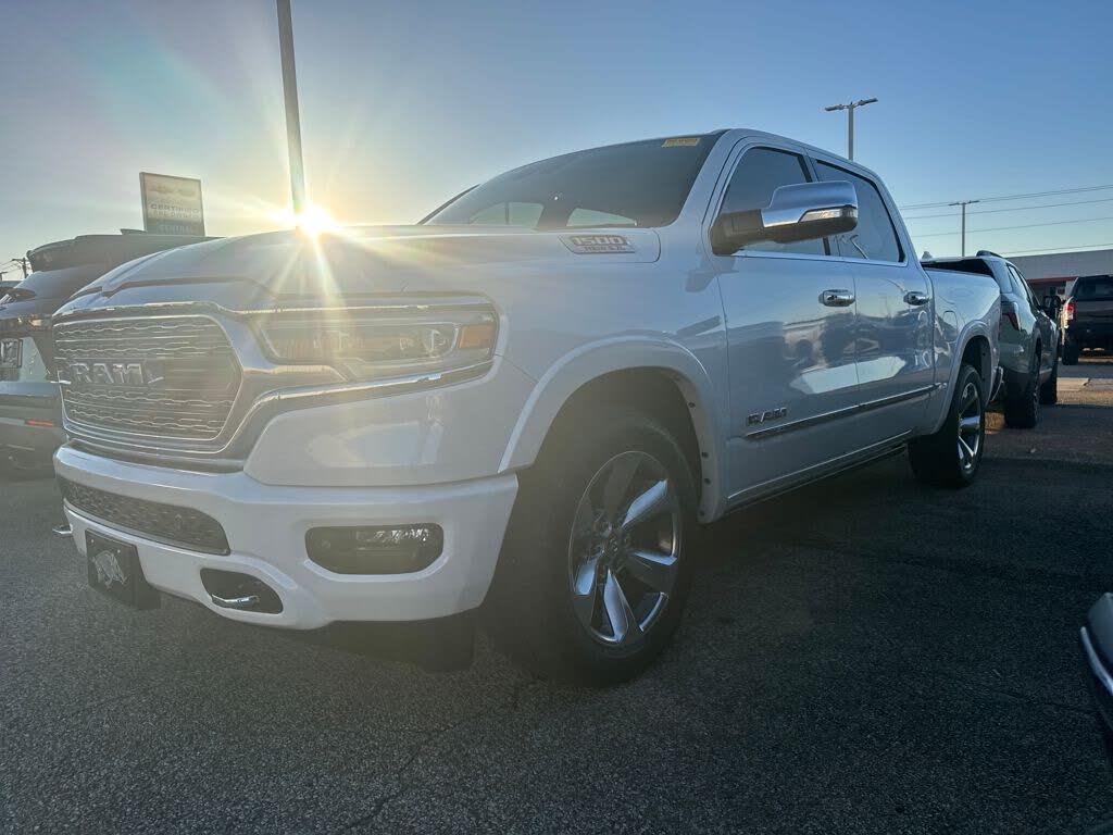 2022 RAM 1500 Limited Crew Cab 4WD
