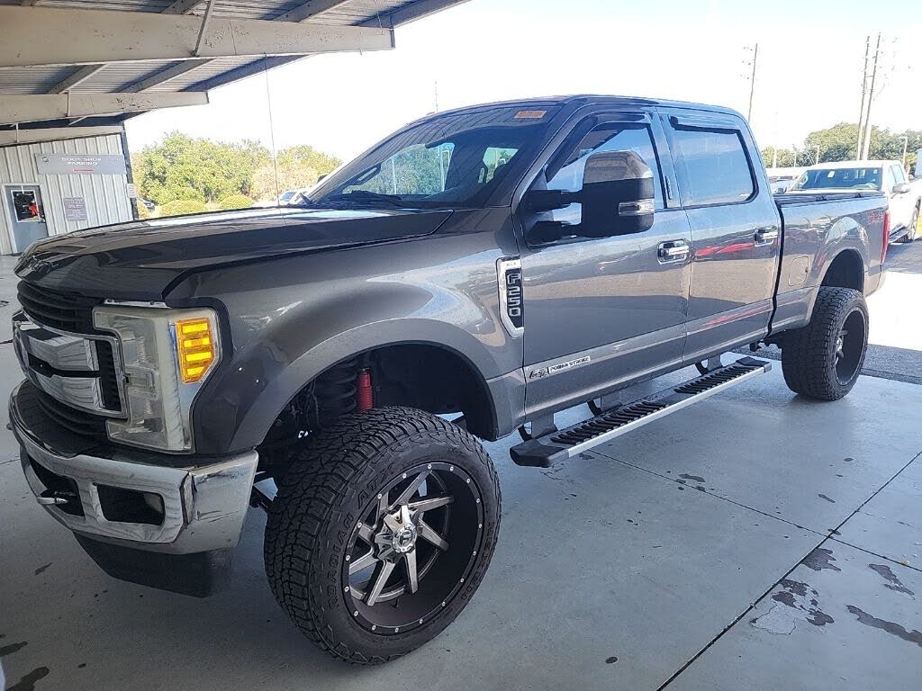 2017 Ford F-250 Super Duty XLT Crew Cab 4WD
