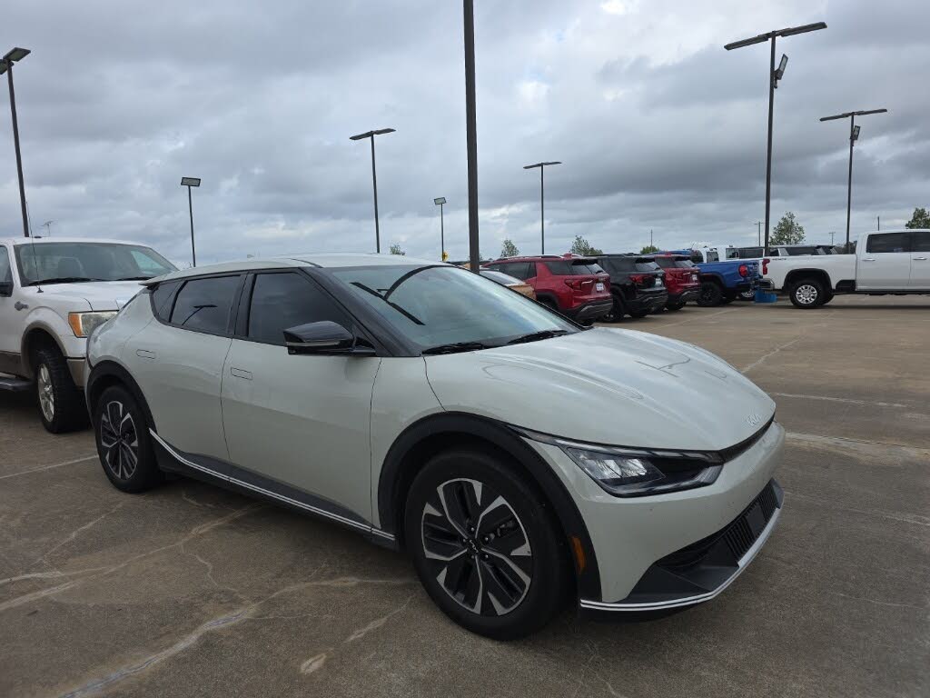 2024 Kia EV6 Light RWD