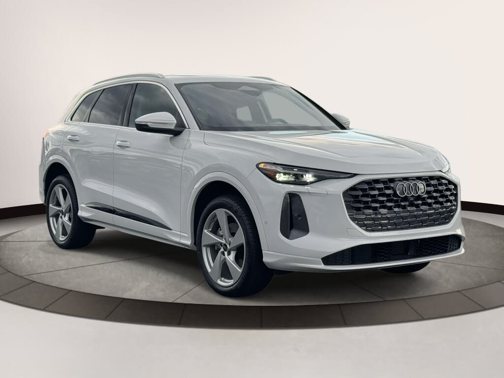 2025 Audi Q5 quattro Premium Plus 40 TFSI