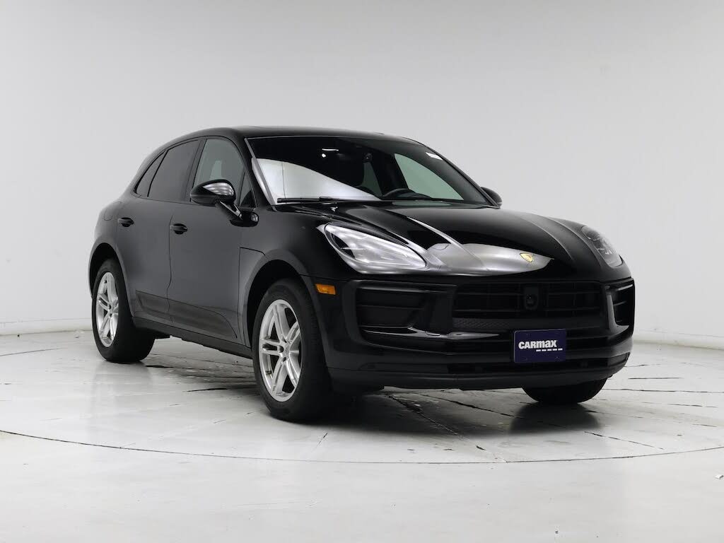 2023 Porsche Macan T AWD