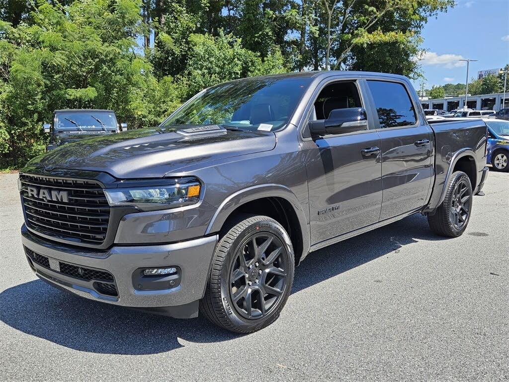 2026 RAM 1500 Laramie Crew Cab 4WD