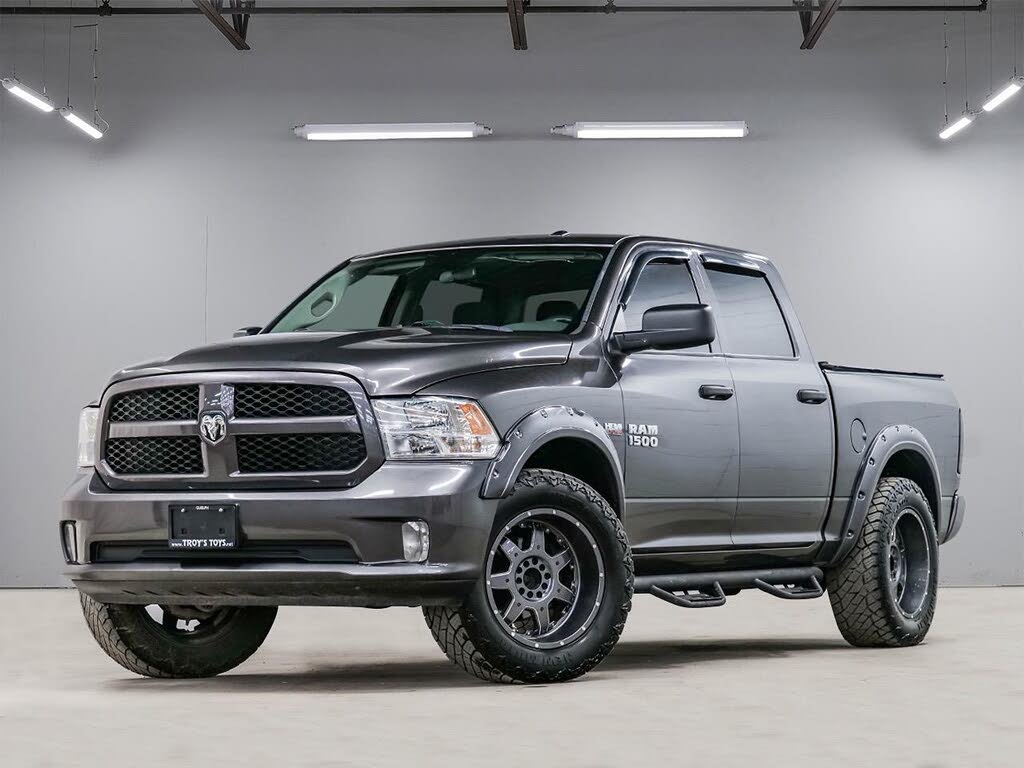 2018 RAM 1500 Express Crew Cab 4WD
