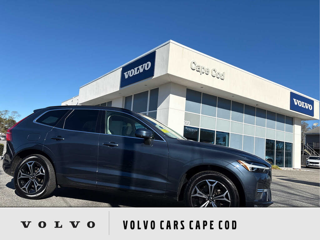 2022 Volvo XC60 B5 Momentum AWD