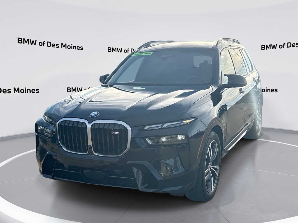 2025 BMW X7 M60i AWD