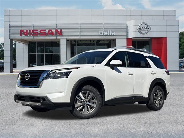2025 Nissan Pathfinder SL FWD