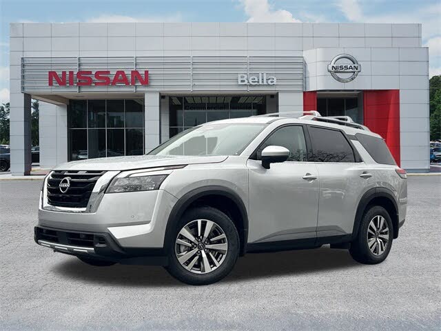 2025 Nissan Pathfinder SL FWD