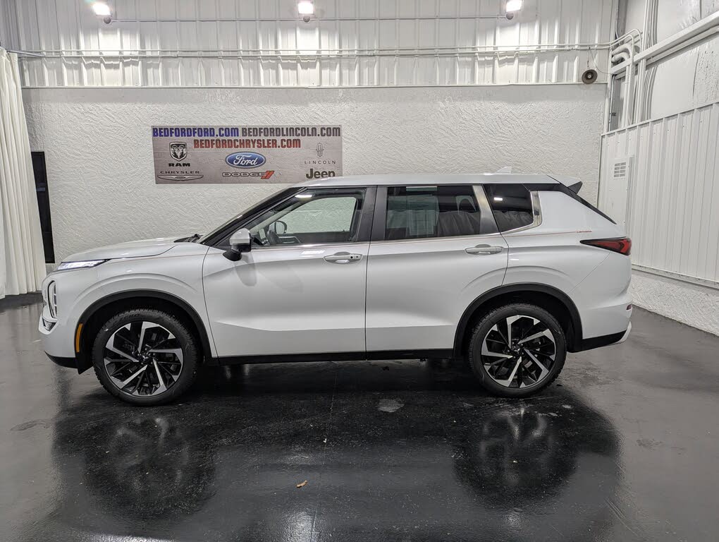 2023 Mitsubishi Outlander SE S-AWC