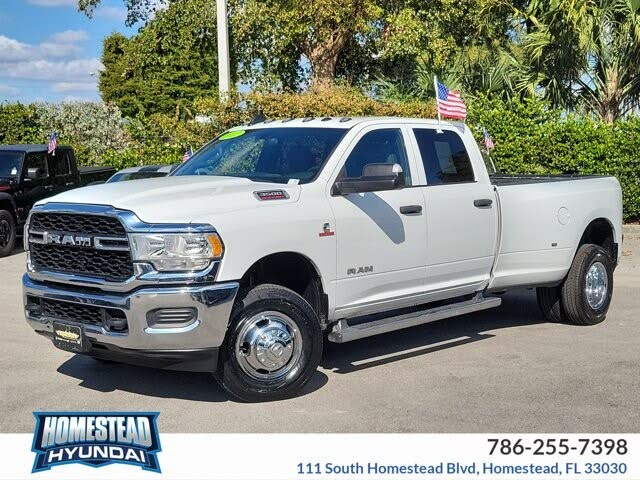 2022 RAM 3500 Tradesman Crew Cab LB DRW 4WD
