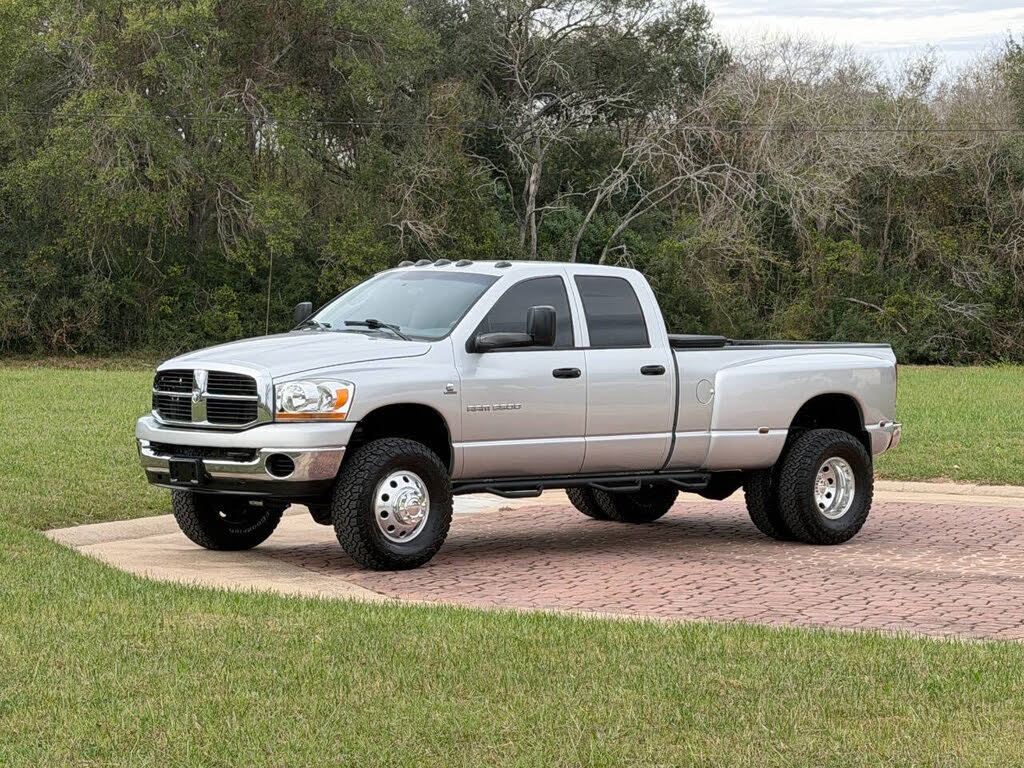 2006 Dodge RAM 3500 Laramie Quad Cab LB DRW 4WD