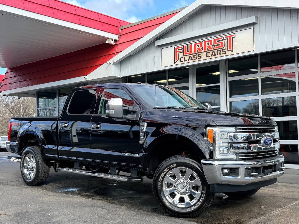 2017 Ford F-350 Super Duty Lariat Crew Cab 4WD