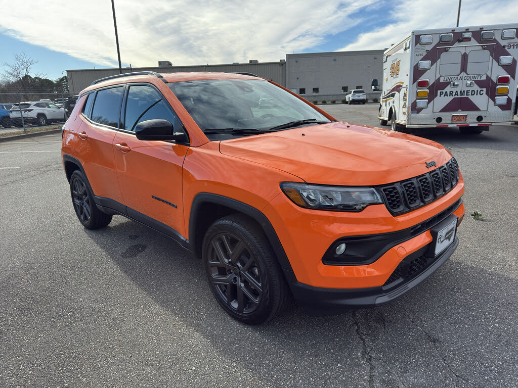 2026 Jeep Compass Latitude Altitude 4WD